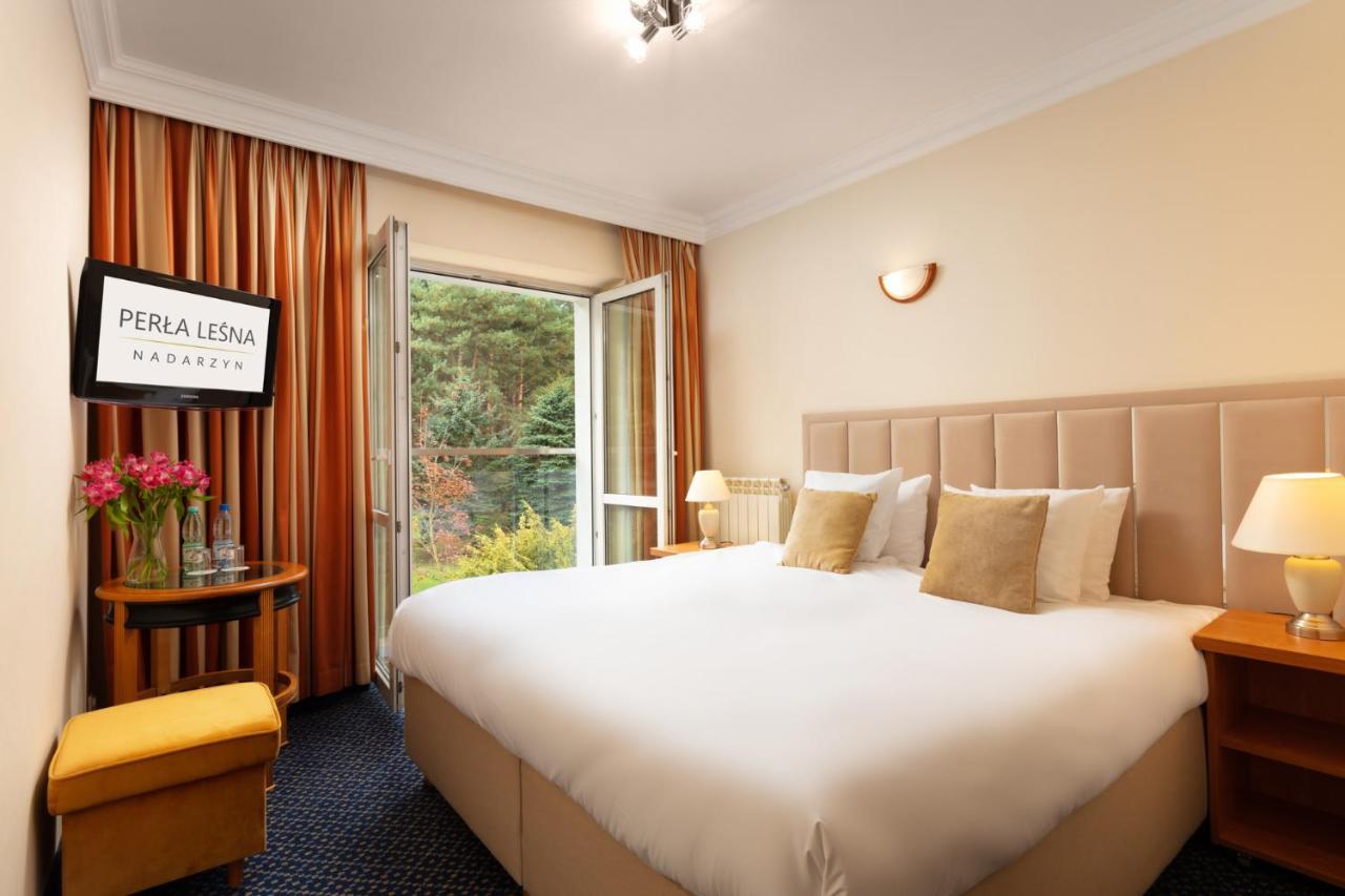 Perla Lesna Nadarzyn Bed & Breakfast Eksteriør bilde