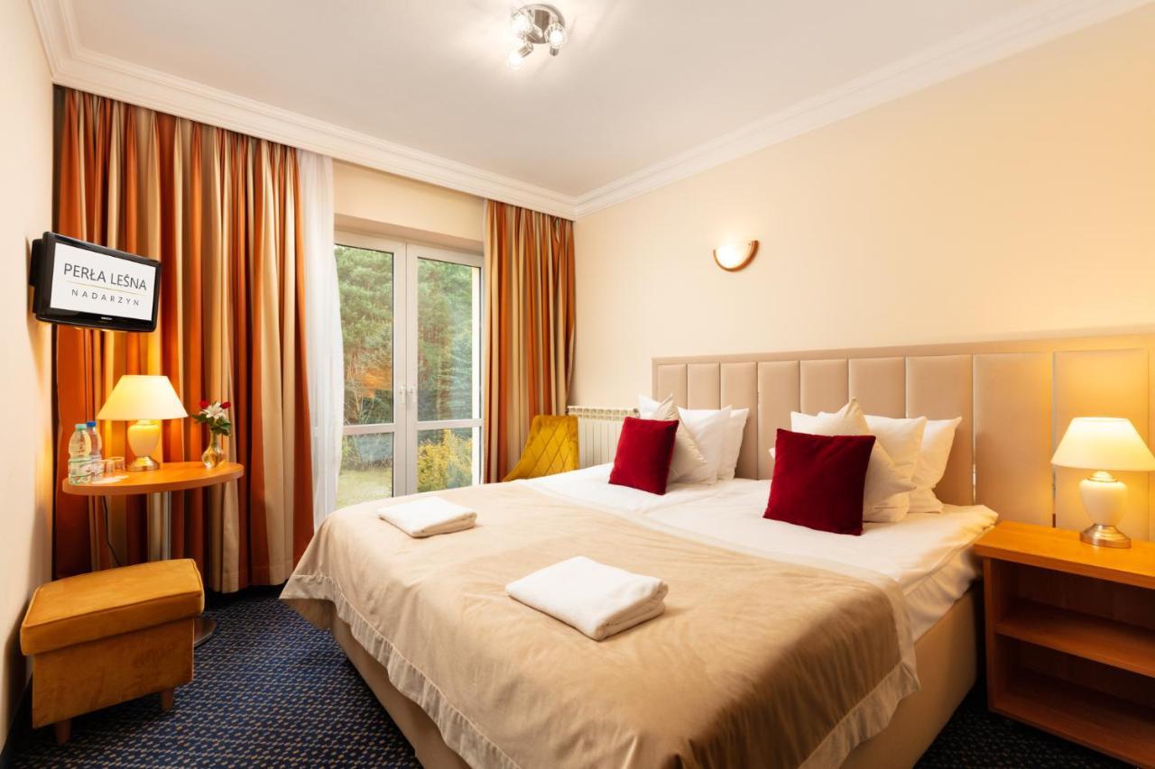 Perla Lesna Nadarzyn Bed & Breakfast Eksteriør bilde