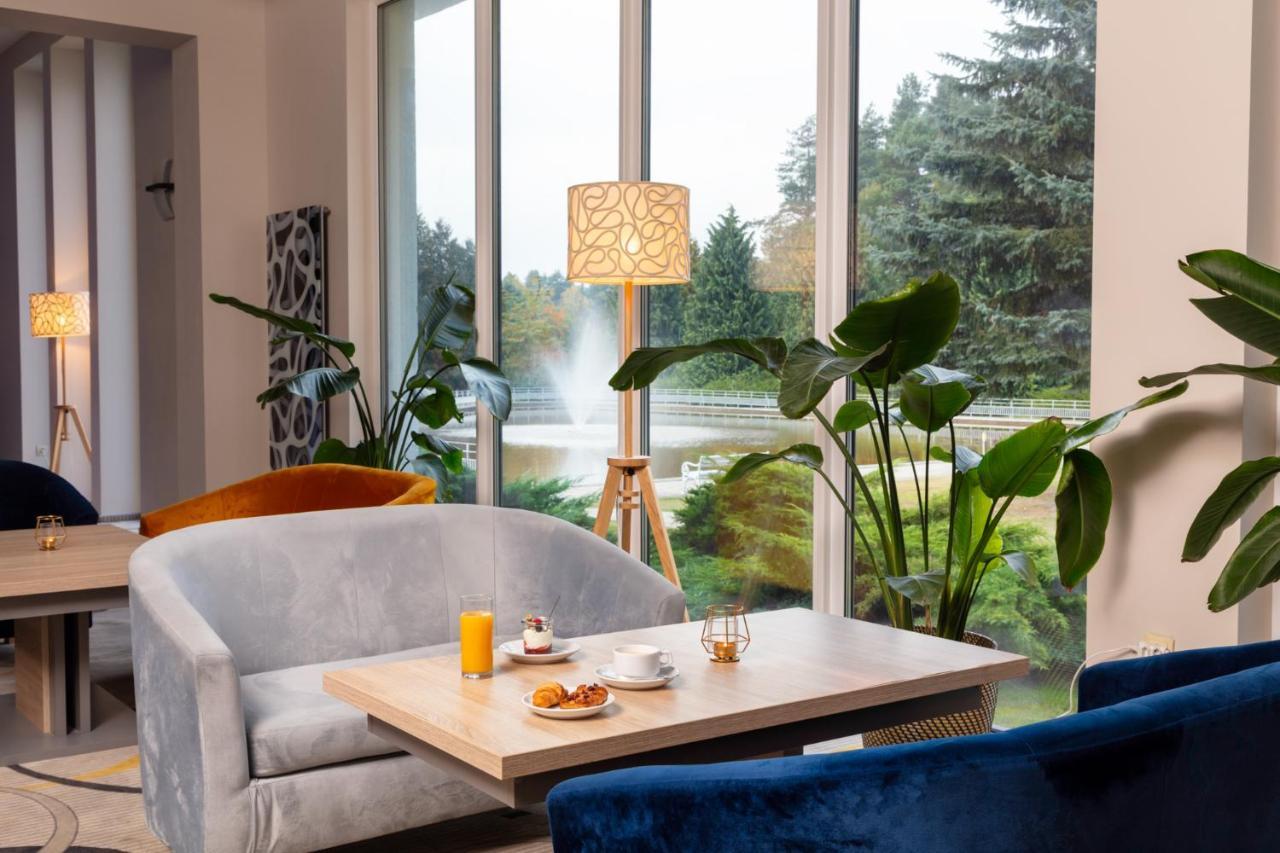 Perla Lesna Nadarzyn Bed & Breakfast Eksteriør bilde